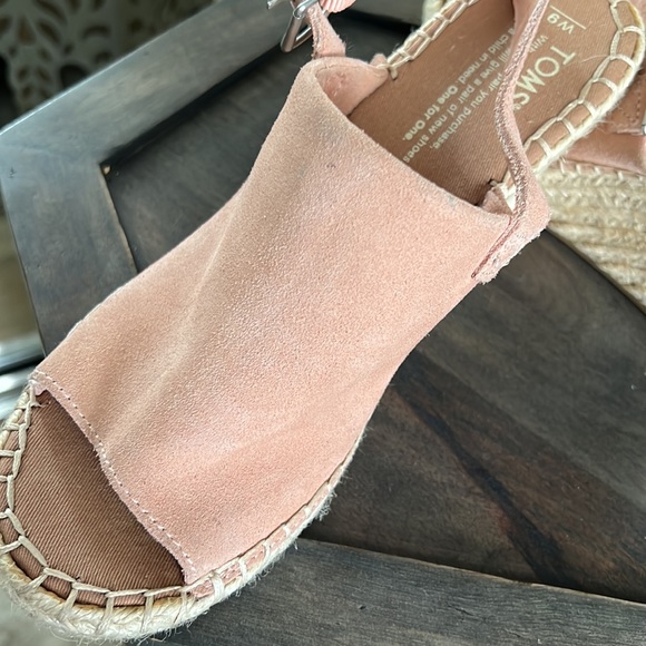 1 hour sale 🔥NWOT, Toms suede espadrille wedge sandals - Picture 9 of 11